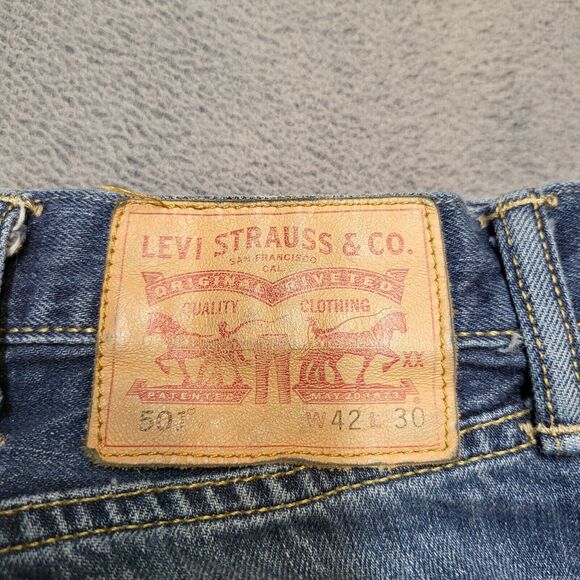 Levis 501 Jeans Mens 40x29 Blue Denim Straight Leg Distressed Button Fly - Picture 3 of 12